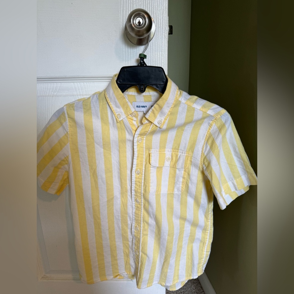 2 Boys medium button up short sleeve shirts